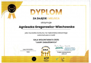 Dyplom za zajęcie pierwszego miejsca dla laureatki konkursu na najbardziej zasłużonego wolontariusza w Łodzi