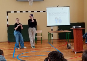 Uczniowie poznają zawód pielgniarki/pielęgniarza